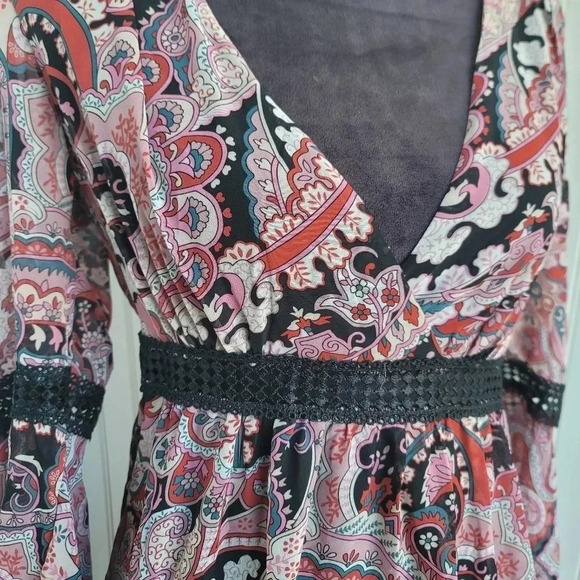 Forever 21 Black Pink Sheer Floral Long Flare Sleeve Mini Dress V-Neck Sz L - Picture 3 of 14